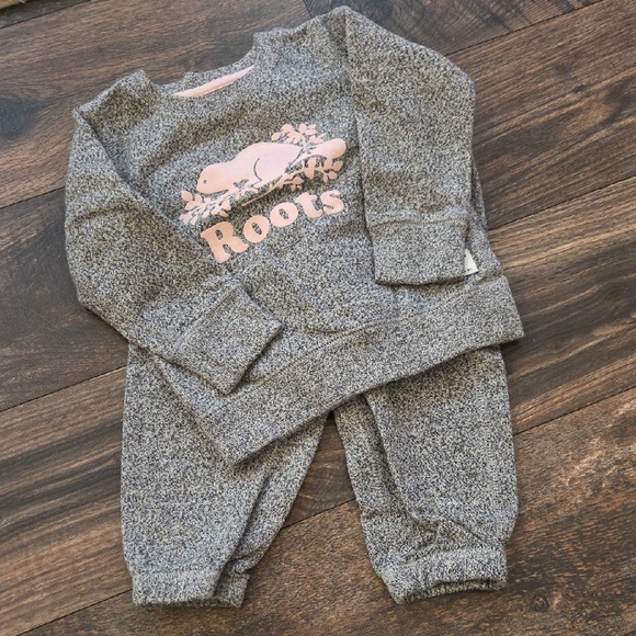 Roots Matching Set - Picture 1 of 4